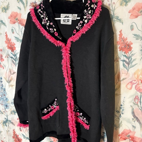 Vintage Storybook Knits Black and Pink Cardigan - Picture 2 of 13